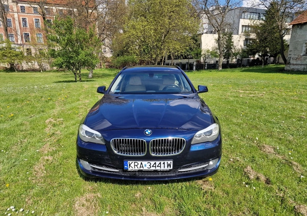 BMW Seria 5 cena 44000 przebieg: 336000, rok produkcji 2011 z Kraków małe 211